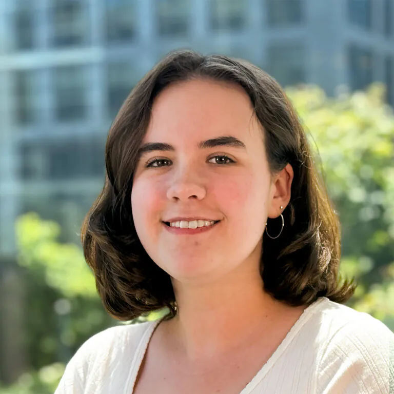 Former undergrad intern Zoe Jackson